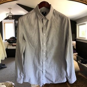 Men’s gray button up dress shirt
